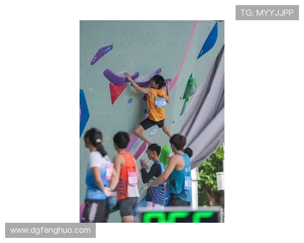 西安攀岩队在全国攀岩配合排行榜中荣获第六名的佳绩