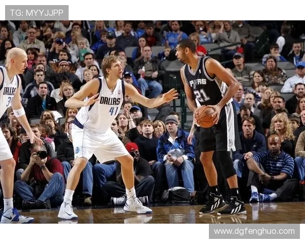 2015年小牛与马刺季后赛第三场激战回顾与精彩瞬间分析