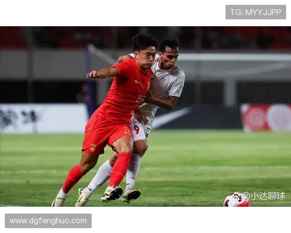 中国足球对阵伊朗现场精彩瞬间回顾与赛后分析