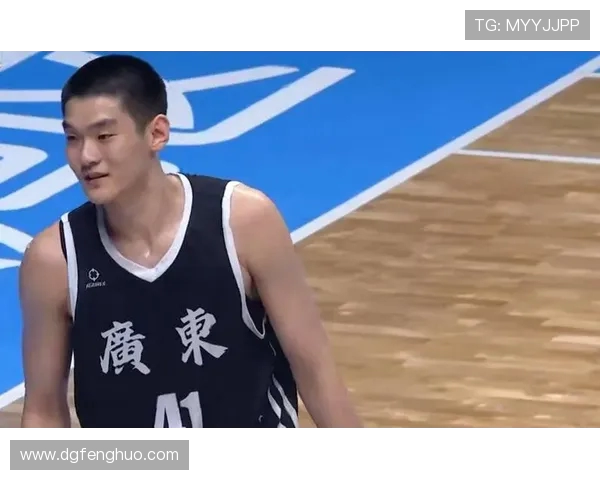 任骏飞领衔球队奋战新赛季展现拼搏精神与团队协作的完美结合