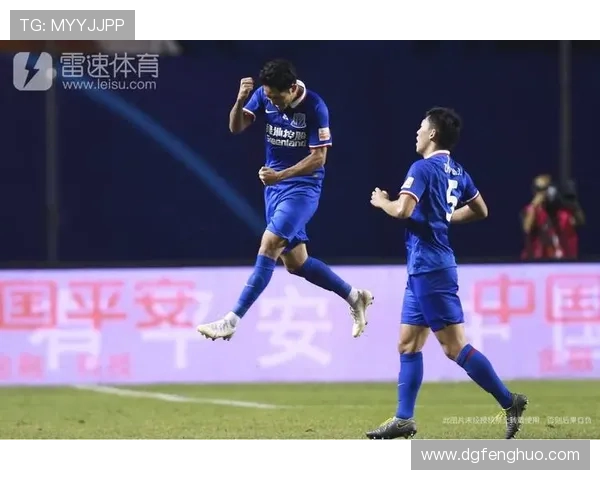 富力与申花激战正酣最新比分揭晓精彩瞬间回顾与赛后分析
