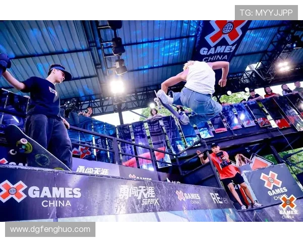 重庆街舞队勇闯世界滑板锦标赛的奋斗历程与精彩瞬间揭秘