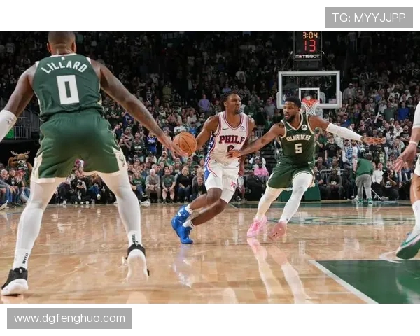 雄鹿与76人激战正酣腾讯直播精彩瞬间不容错过